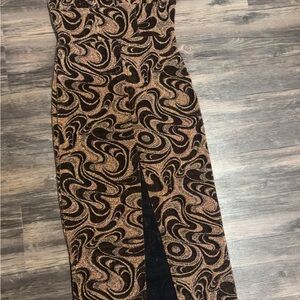 Elegant Swirl Patterned Dress with Slit